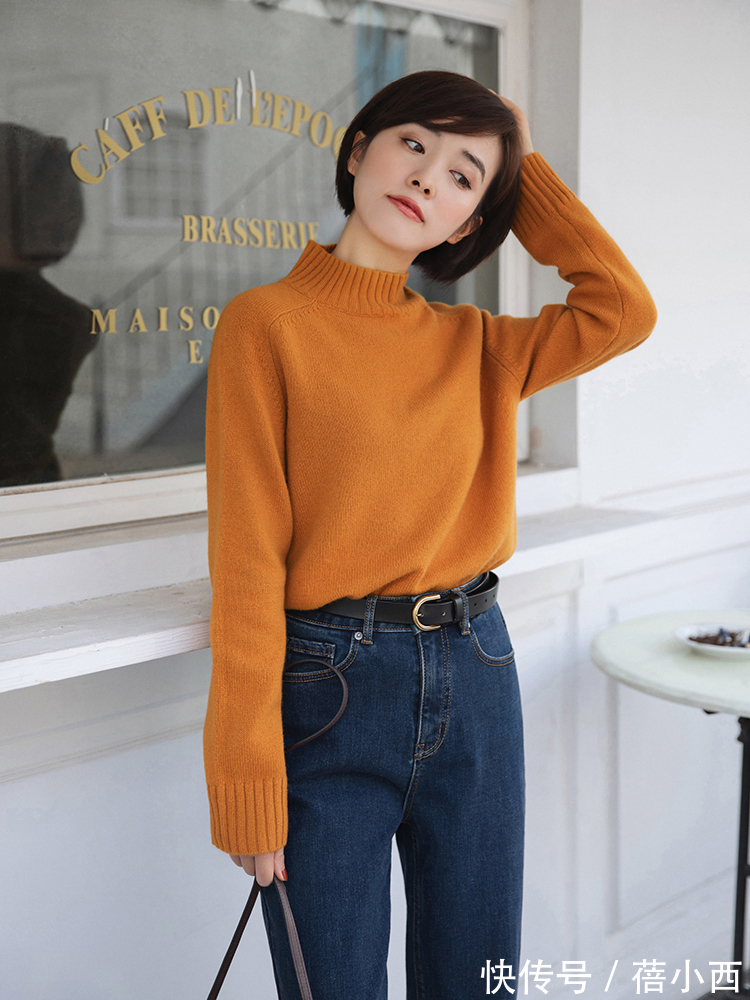 时髦|今年流行“毛衣+牛仔裤”,搭配大衣、羽绒服、短靴保暖又时髦