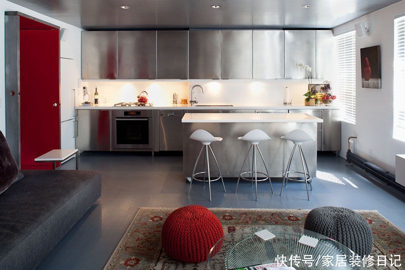 厨房|入住两年的新房子，今天站出来说实话：厨房台面能不能装不锈钢？