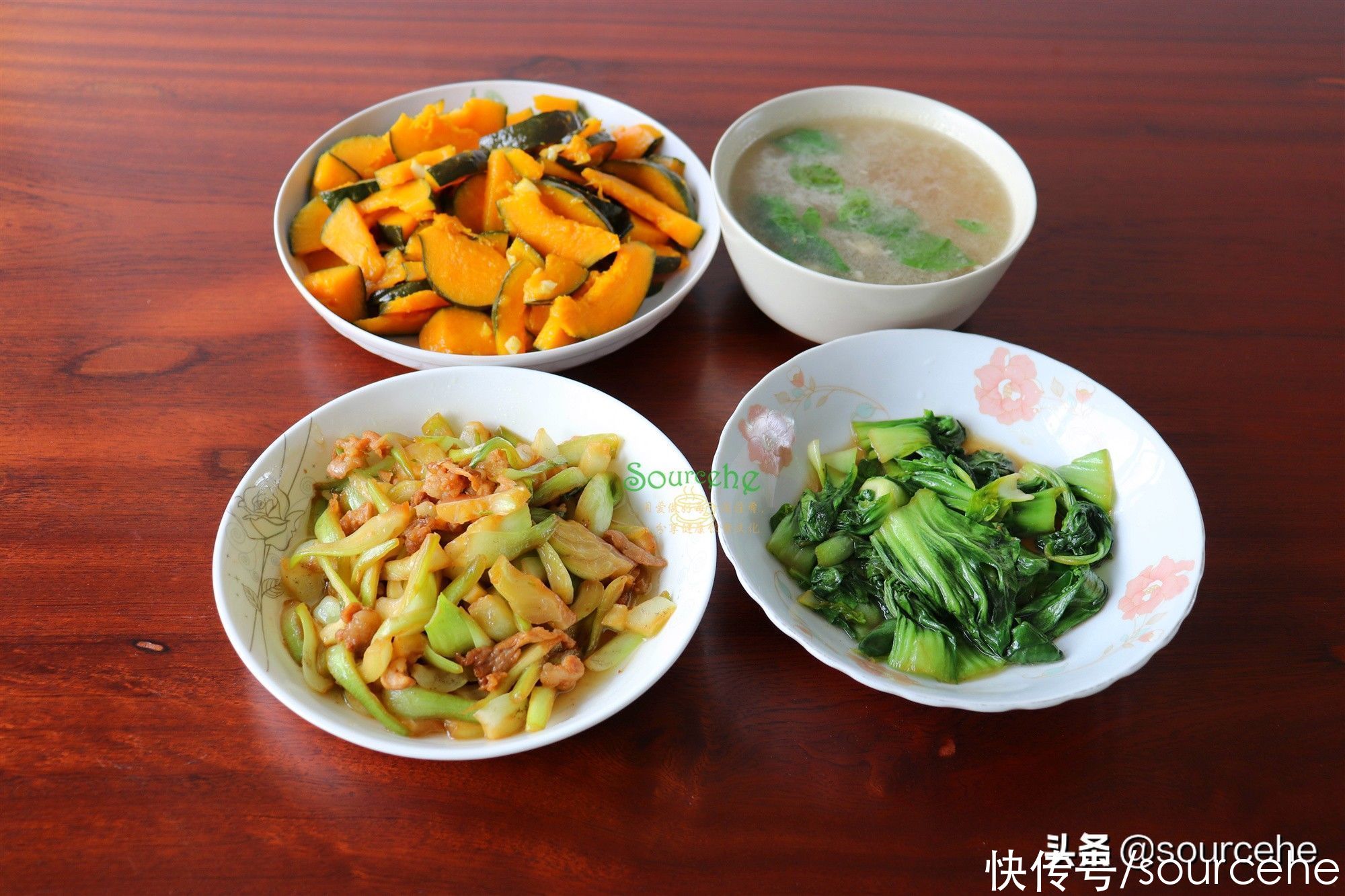 回家|2个单身女孩的晚餐，三菜一汤，不足10元，网友：可以娶回家