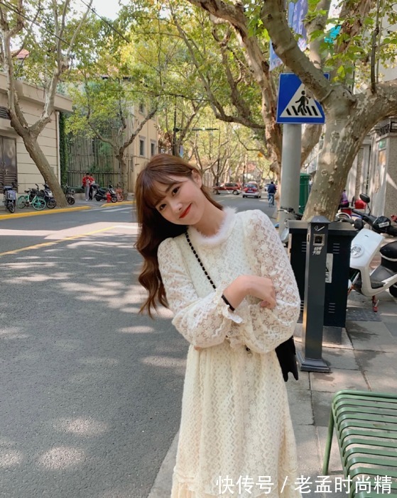 博主|上班没时间搭配?一条简单的连衣裙让你一周不重样