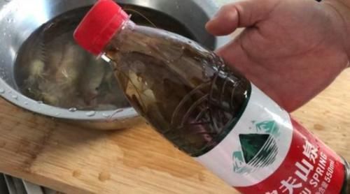 活虾|保存大虾,直接冷冻是大错渔民教你1招,1年不坏,和鲜虾一样鲜