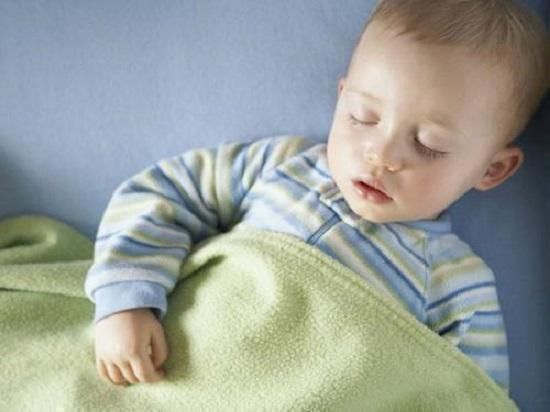 改善|孩子睡觉有此异常,可能是脾虚信号,两周内没改善,或致发育不良