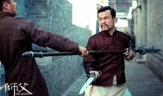 传说中的二郎神的三尖两刃刀 究竟有没有实战性 快资讯