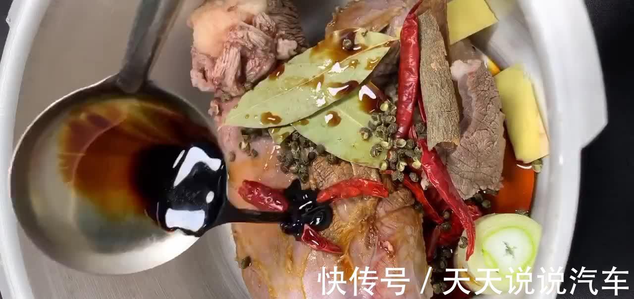 家常版酱牛肉,1斤生肉6两熟肉,配料简单,酱香浓郁软嫩入味