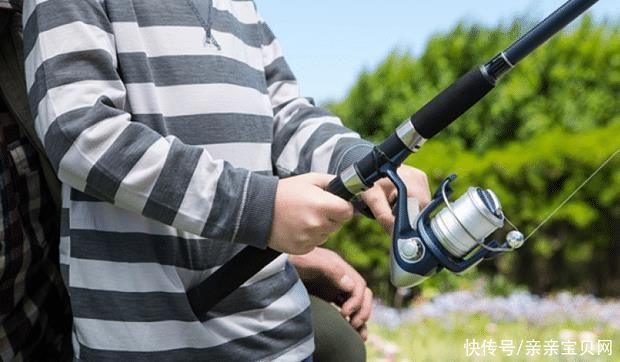 哈佛教授：妈妈和奶奶|孩子被谁带大更聪明？哈佛教授：妈妈和奶奶，都不是第一人选