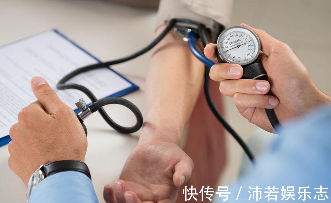 胆囊炎|俗话说一把玉米须等于二两金,中医玉米须泡水,好处真不少