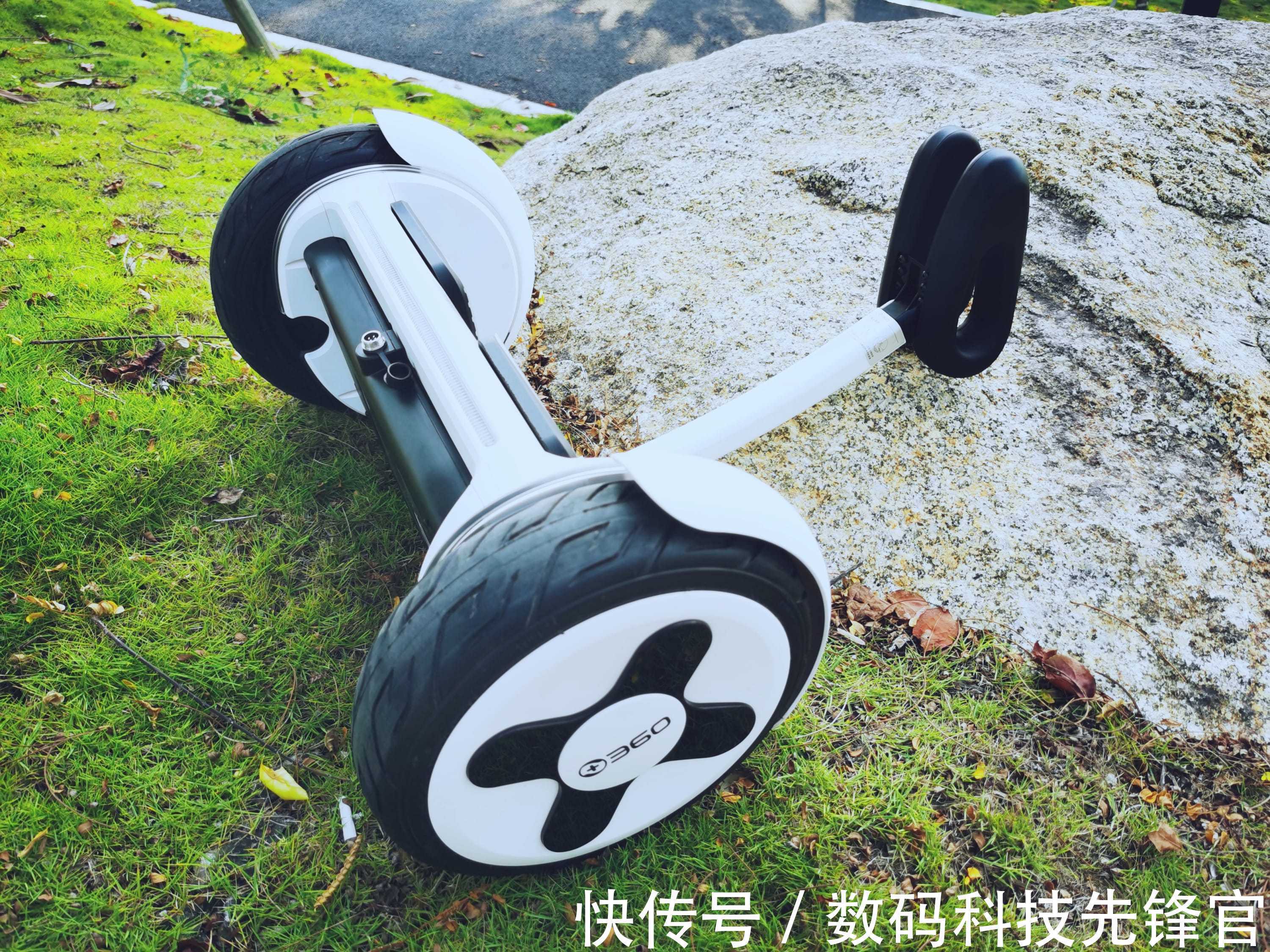 颜值与品质同时在线,华为智慧生活360平衡车 P1伴你智慧出游