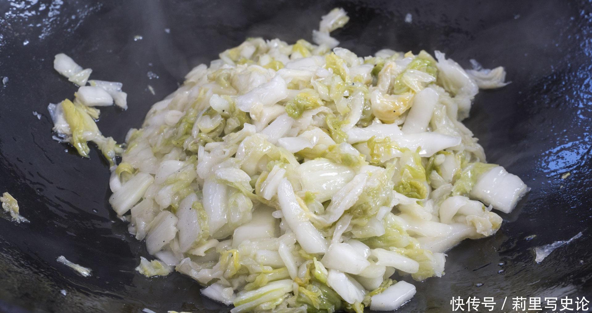 水瓶腌白菜,这才是全网最简单的方法,酸的正宗,保存时间长