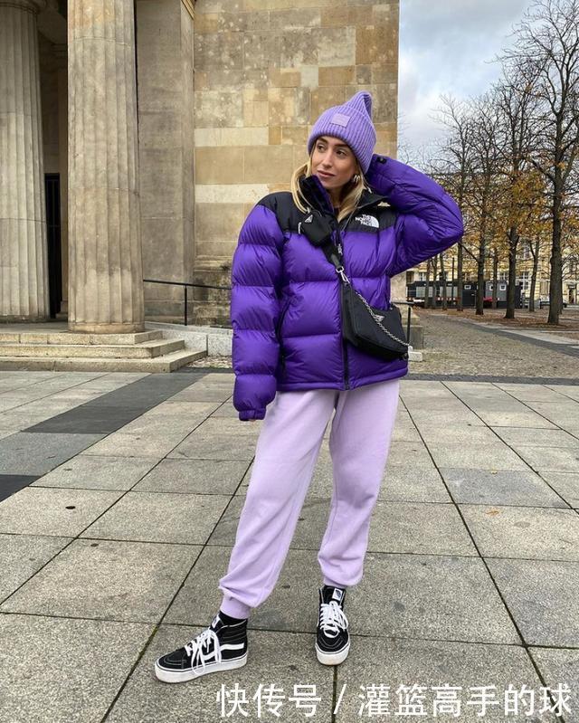 通勤|羽绒服如何穿得实用又时髦10款街拍搭配,带来冬日通勤全新启发