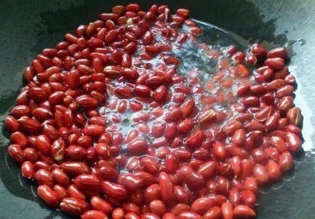 花椒|炸花生米,别用油直接炸!多做1步多加1料,又香又脆,久放不回潮