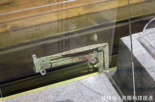 战国水晶杯|连专家都怀疑是“穿越”的文物,水晶杯不算啥,看到它我懵了