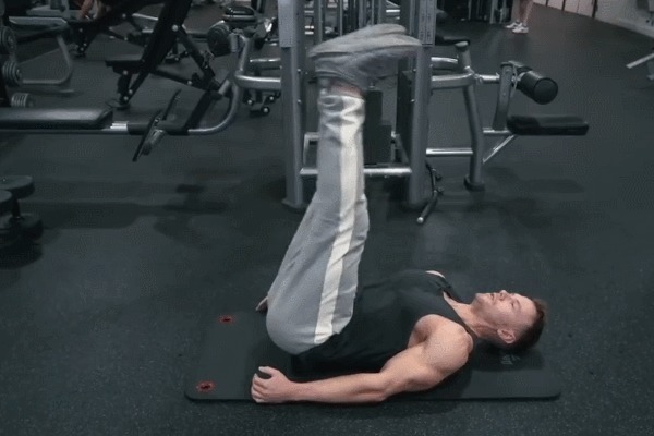 因素|为什么你无法练出腹肌3个因素造成的,4个动作帮你雕刻出腹肌