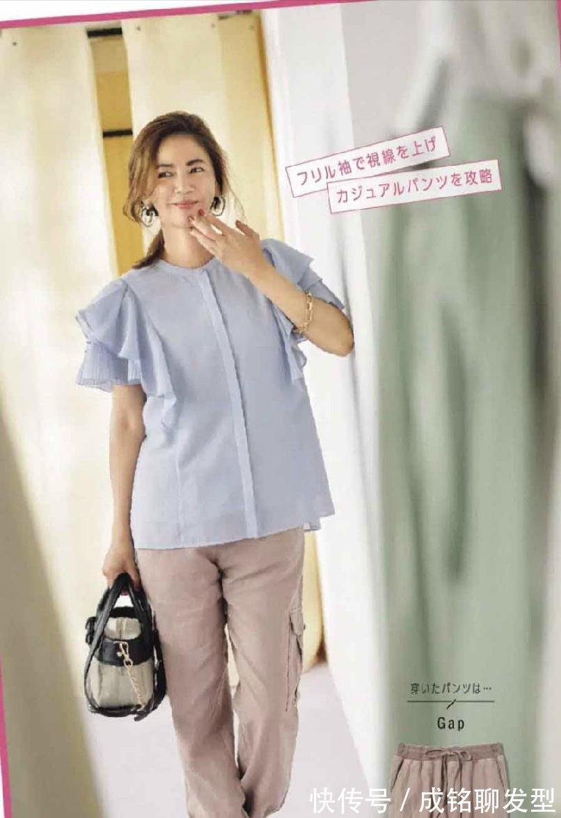 大地色|四十岁女人无需“装嫩”,掌握这些成熟风搭配,洋气减龄又有气质