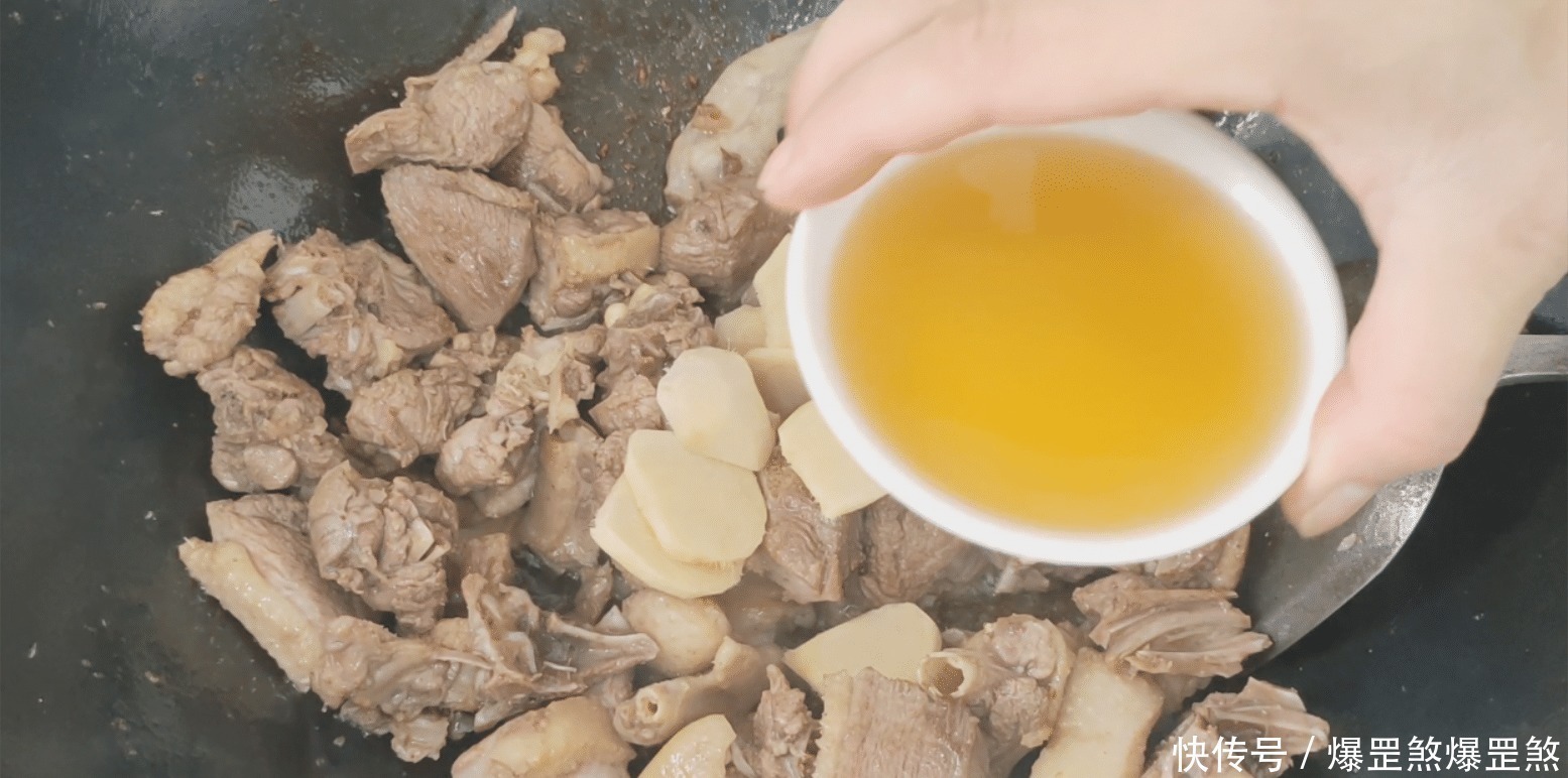 黄酒|半只番鸭4勺酱,入锅简单做,好吃到客人都不舍得放筷,开胃解馋