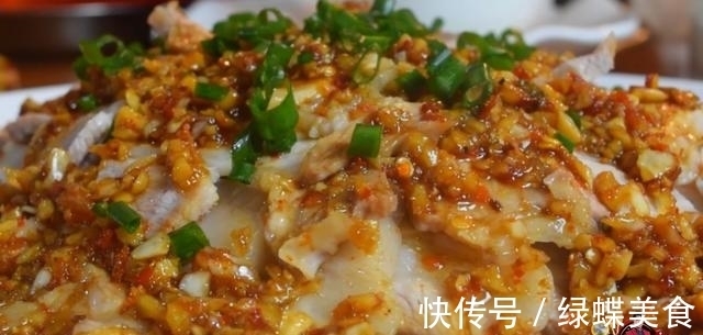 搅拌均匀|蒜泥白肉最好吃的做法，简单美味又下饭，看看你喜欢吃不？