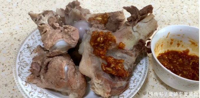 棒子骨|太香了,熬制三个小时以上,才能体会到它的好处,不要焯水是关键