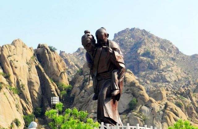 清明|清明扫墓“前三后四,左五右六”,是迷信吗?专家:不听会吃亏