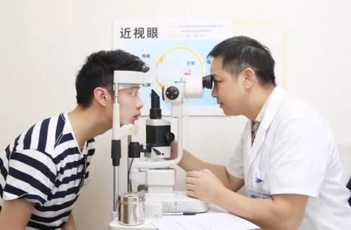 激光治疗|十年前用激光治近视的人,现在眼睛状态如何?结果令人唏嘘