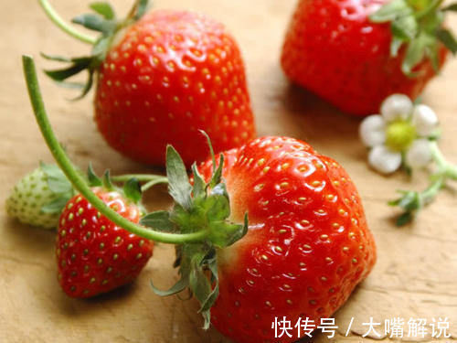 黄花菜|肚子鼓鼓像“怀孕”？这4物换着吃，排毒通便，或悄悄瘦出小蛮腰