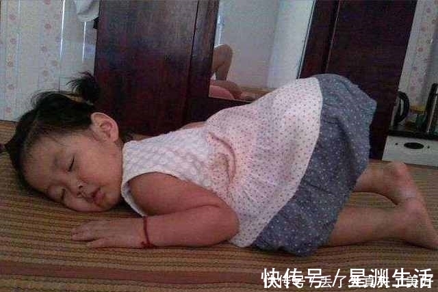 宝宝们|妈妈拍下宝宝们“独特”的睡姿,一个比一个可爱!