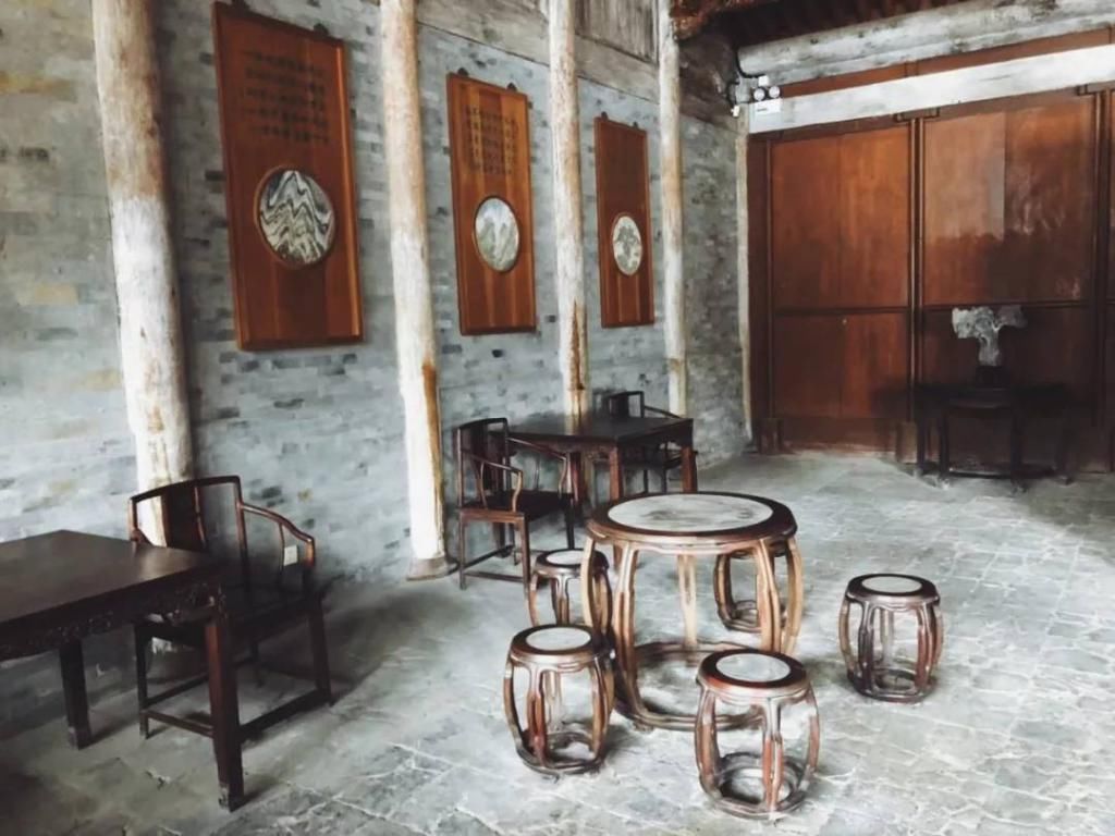 中年|无锡郊区隐藏着一低奢古宅,用金丝楠木建造,却因无人保护而衰败