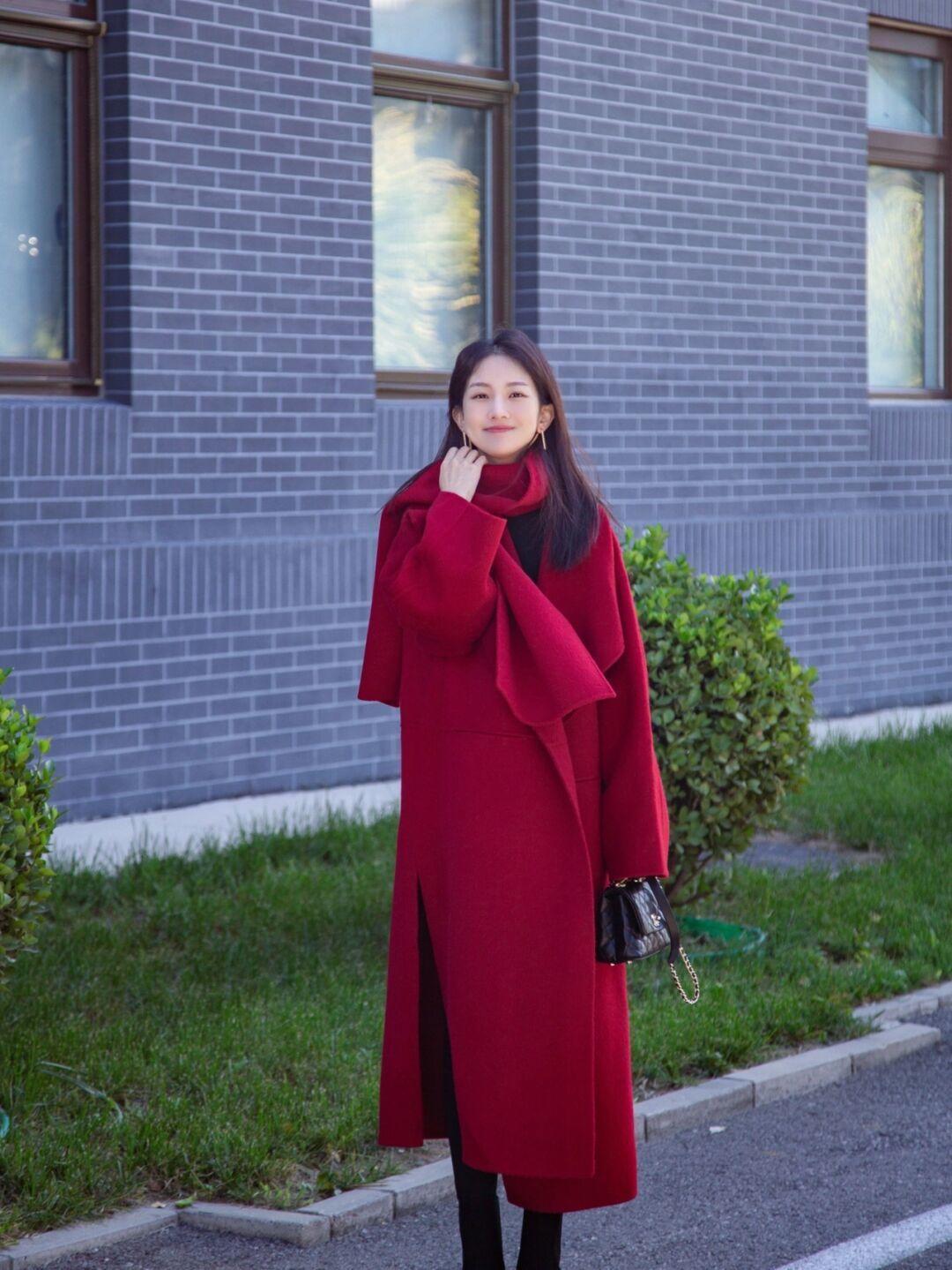高跟鞋 冬天穿不出时尚感?不妨看看大衣穿搭示范,照着搭美得不像话