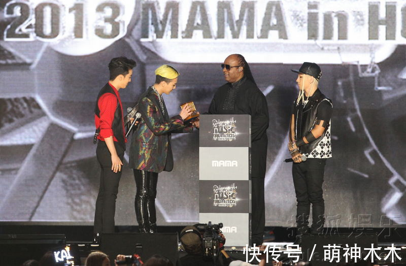 MAMA投票涉嫌辱華，20多家韓團粉絲停止投票抵制，錯誤并非第一次