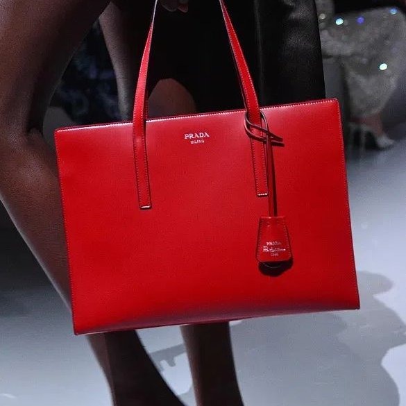 贺聪贺智米兰上海同台走秀，还是同一套|T型台 | 秀场