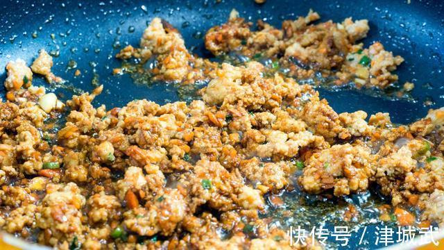 秋冬交替，最该吃这蒸菜，鲜嫩营养好吃不贵，不燥不热顺利过寒冬