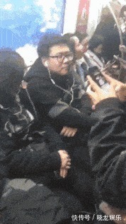 |搞笑GIF:妹子你这身材还是遵守一下交通规则