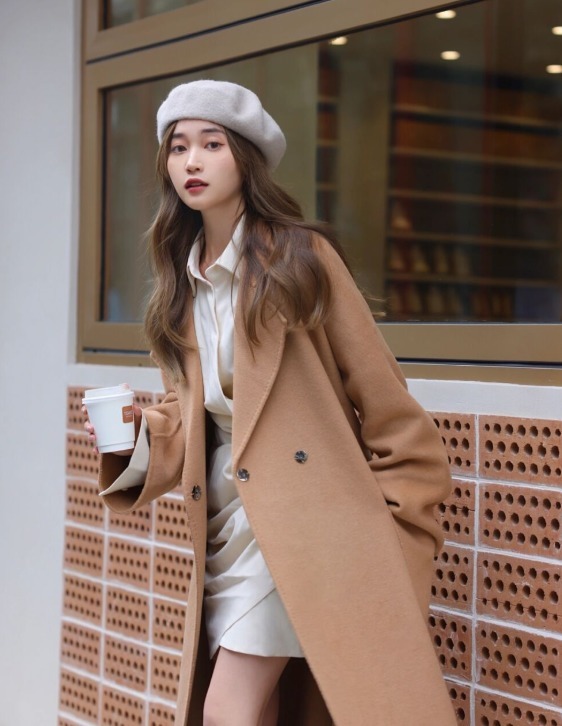 紧身裤|大衣下半身穿什么?这双“长筒靴”才是绝配,让人一秒沦陷!