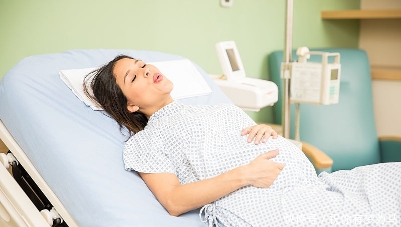 刚怀孕的时|准妈妈管不住嘴，早孕吃了忌食，胚胎被疏忽的很彻底