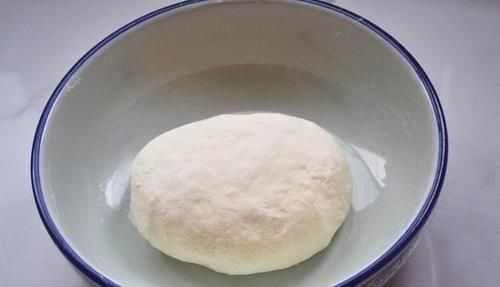 初春，最爱这款懒人早餐，皮薄馅多，比油条包子强多了，太香了