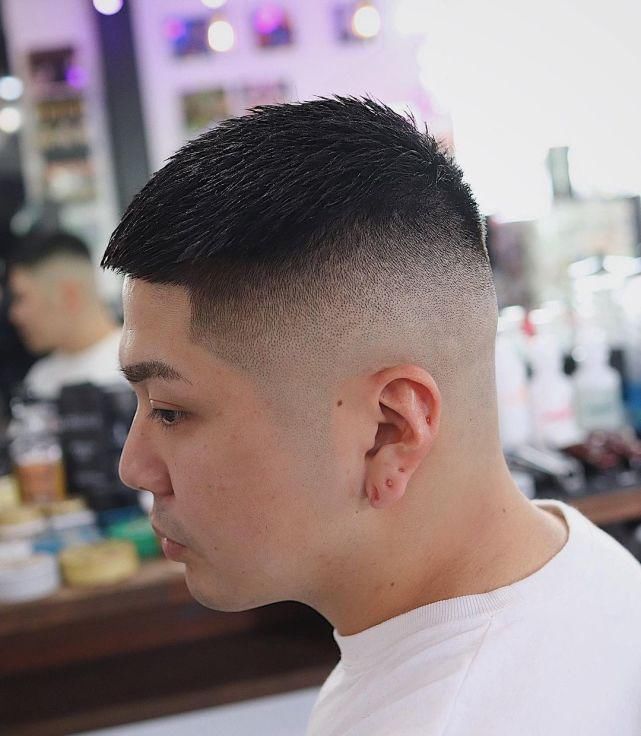 男发无论怎么剪，还是两侧推短受欢迎，越来越多男士这样剪