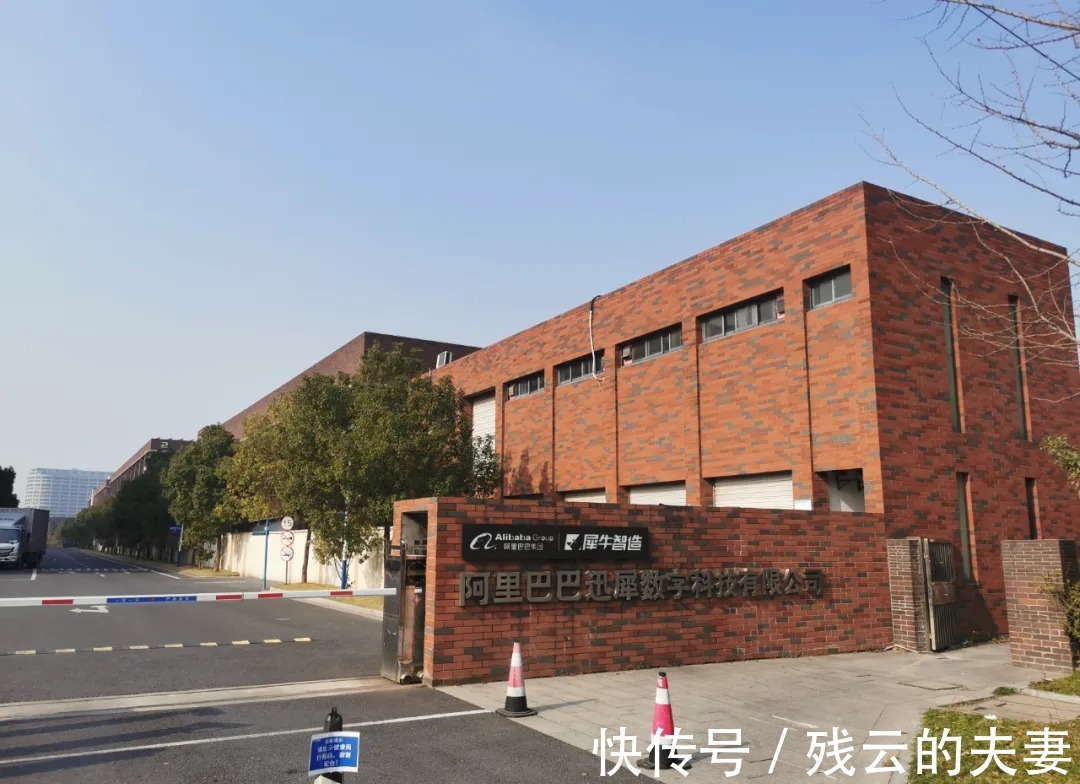 犀牛|模特身上的“假衣服”,如何解决服装商家最头疼的问题?