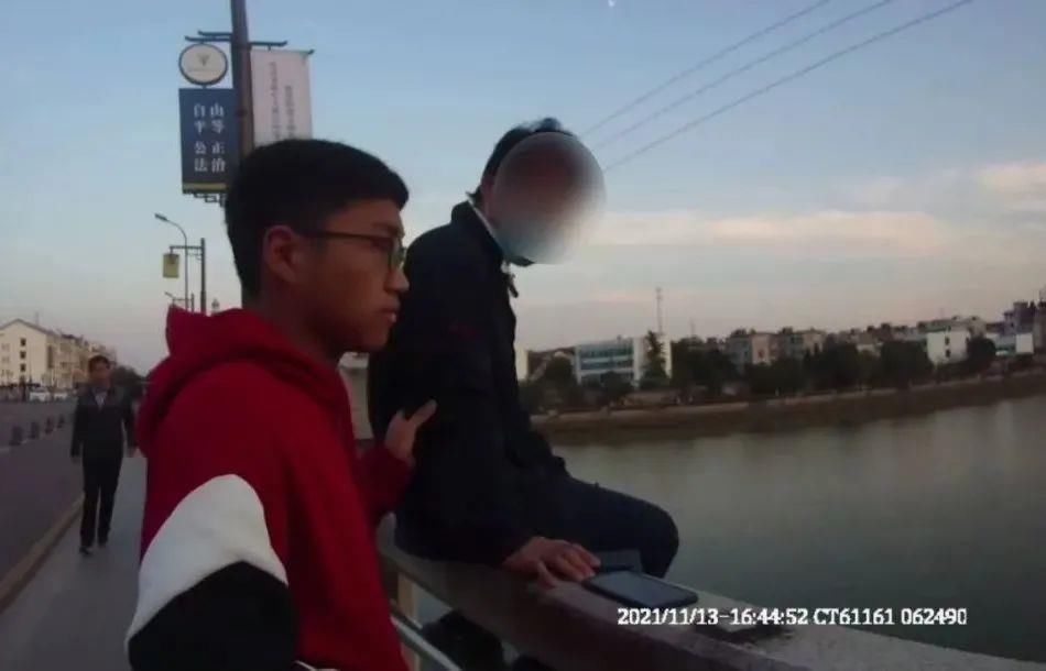 人民日报|人民日报点赞衢州18岁高中生救下一条人命！