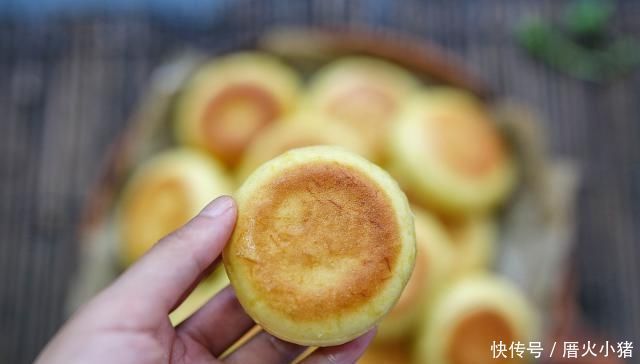 不用烤箱不用电饭煲,这样做好的面包,个个蓬松暄软,好吃极了