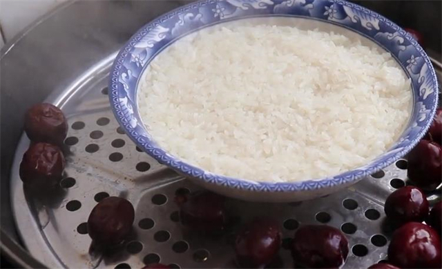 难怪酒店的八宝粥那么好喝？原来诀窍如此简单，一做一大锅不够喝