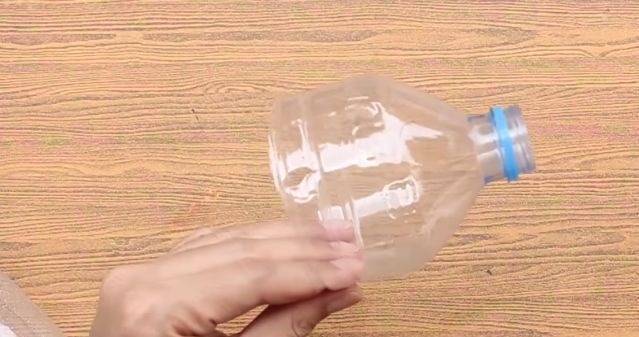 窗帘|她把塑料瓶放在窗帘上,解决了千万人的烦恼。。。