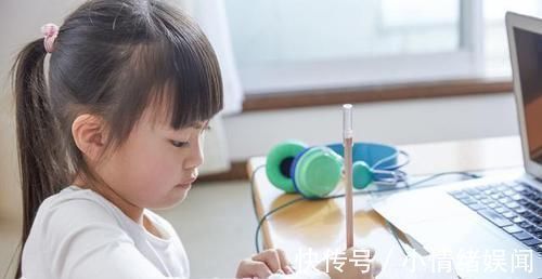 工整!9岁男孩一手“印刷字体”走红,看了不忍扣分,被赞当代王羲之