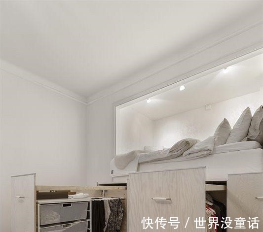 抽拉式|床铺抬高1米,下面装抽拉式衣柜,一地能2用,怎么算自己都赚大了!
