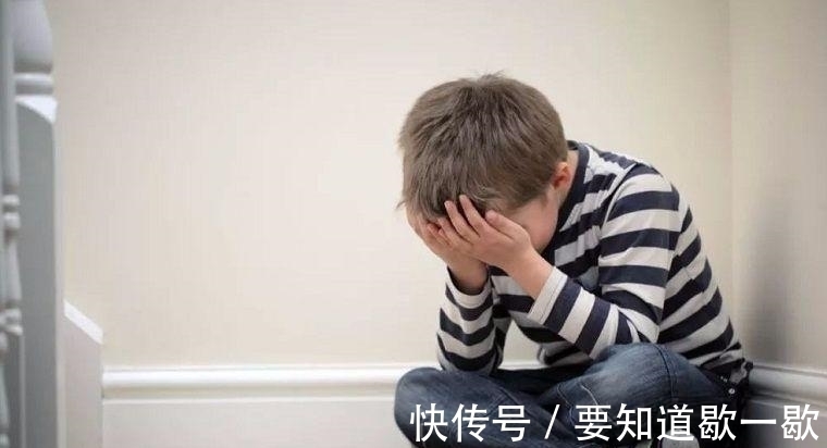 自尊心|有这些表现的家长,带不出有出息的孩子,孩子反倒会也来越自卑