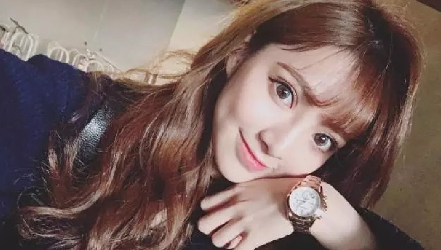 潮色 染发后头发又干又涩,是药水差还是技术不好?看这三点你就明白了