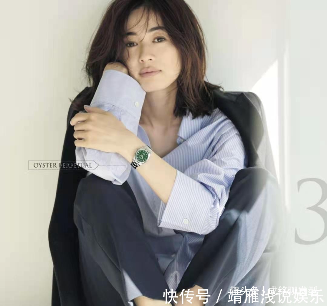 发量 五十岁女人适合直发还是烫发?避开三个雷区,直发减龄卷发更洋气