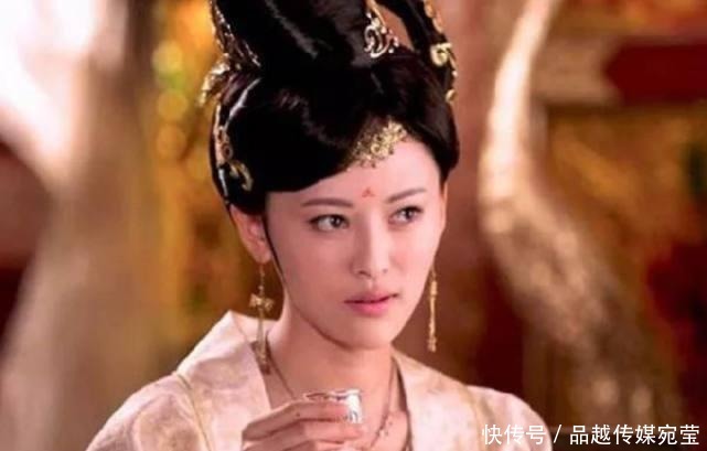 李显|李显的最后一天:吃下热腾腾的一碗面条后,女儿拿着枕头向他扑来