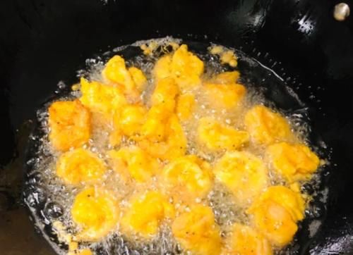 鲜虾的这种做法，清香开胃，比其他做法还好吃，值得一试