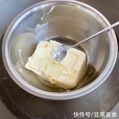 提拉米苏味的乳酪蛋糕这么做大人孩子都爱吃