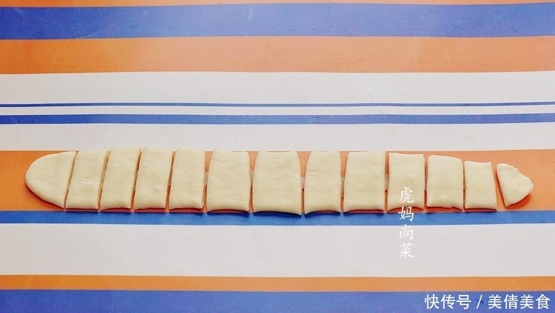 加它做的油条,味道很正,又松又脆又香,凉透了也香的可以当零食