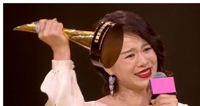 惠英红放低姿态求角色,尔冬升呼吁良性竞争,彰显演员导演真本色