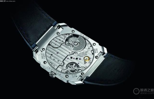 刷新超薄记录的万年历腕表长什么样？